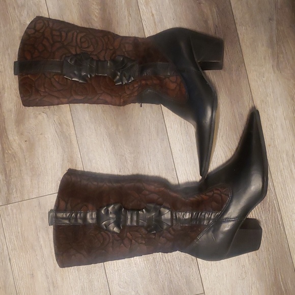 Western Cowboy boots brown and black with faux fur on the outside. from brazil. - Picture 3 of 8
